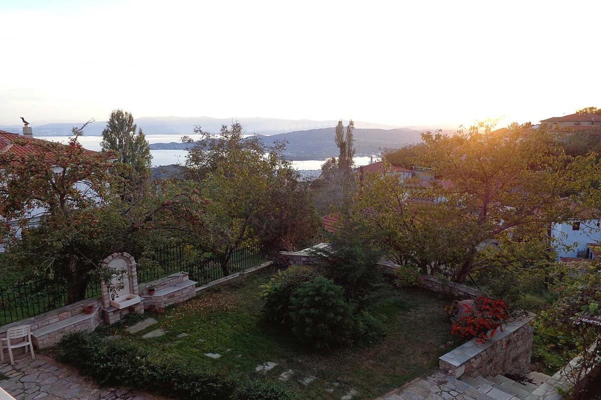 Klio Guesthouse Portaria  Exterior photo